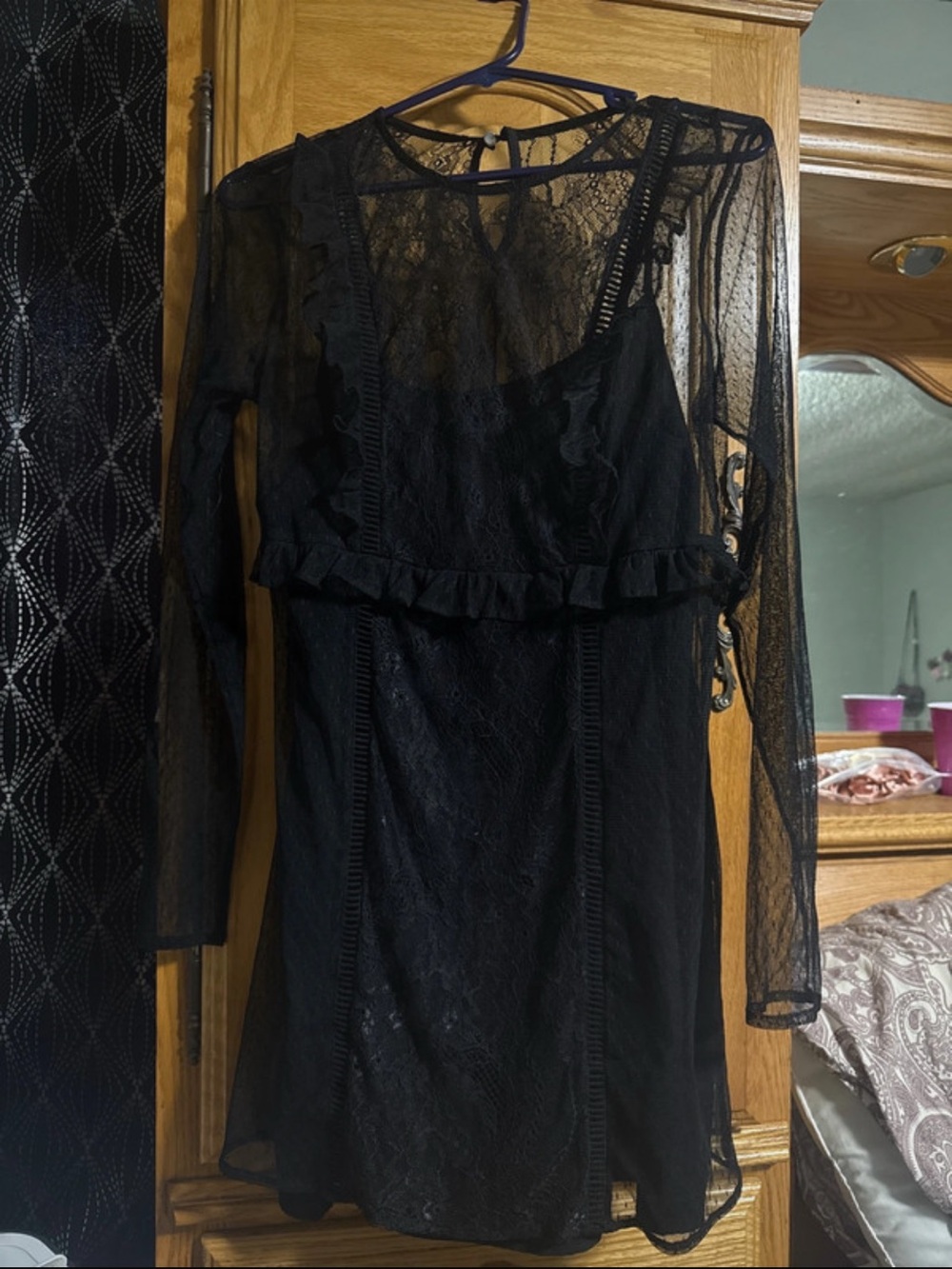 Forever 21 Black Lace Ruffle Long Sleeve Dress